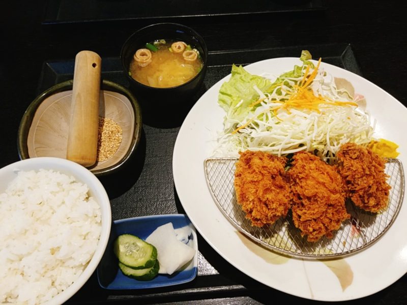 とんかつ いの町「とんかつ芳松」専門店のサクサクやわらかいヒレカツ定食